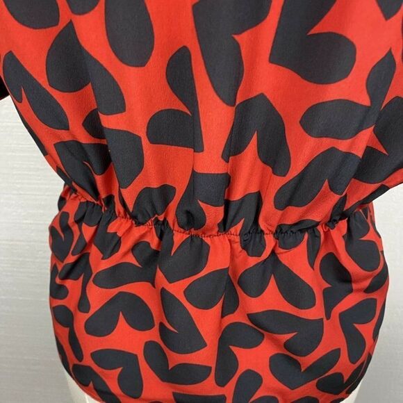 YVES SAINT LAURENT Blouse 6 Womens Hearts Black Red Short Sleeves Cinched Waist - Picture 9 of 11